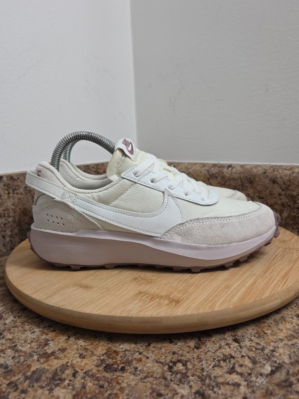 Nike Waffle Debut Womens White Running Shoes Sneakers Size 7.5